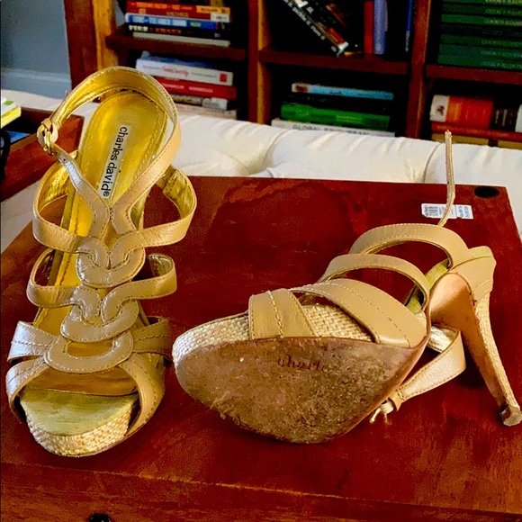 Charles David size 6 1/2 heels slightly used. - Picture 1 of 4